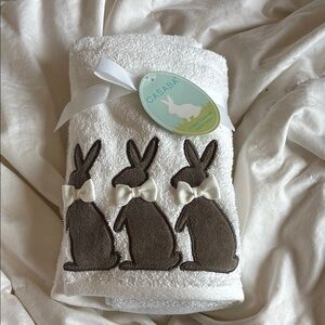 CASABA bunny and bows uber soft 100% cotton 2 hand towel set
